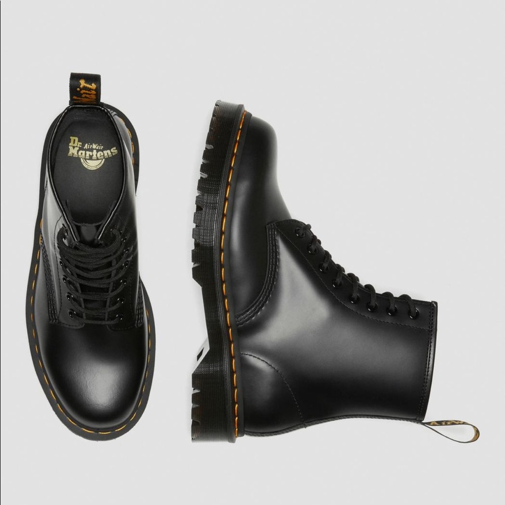 Dr Martens 1460 Bex Smooth Leather 8-eye Boots